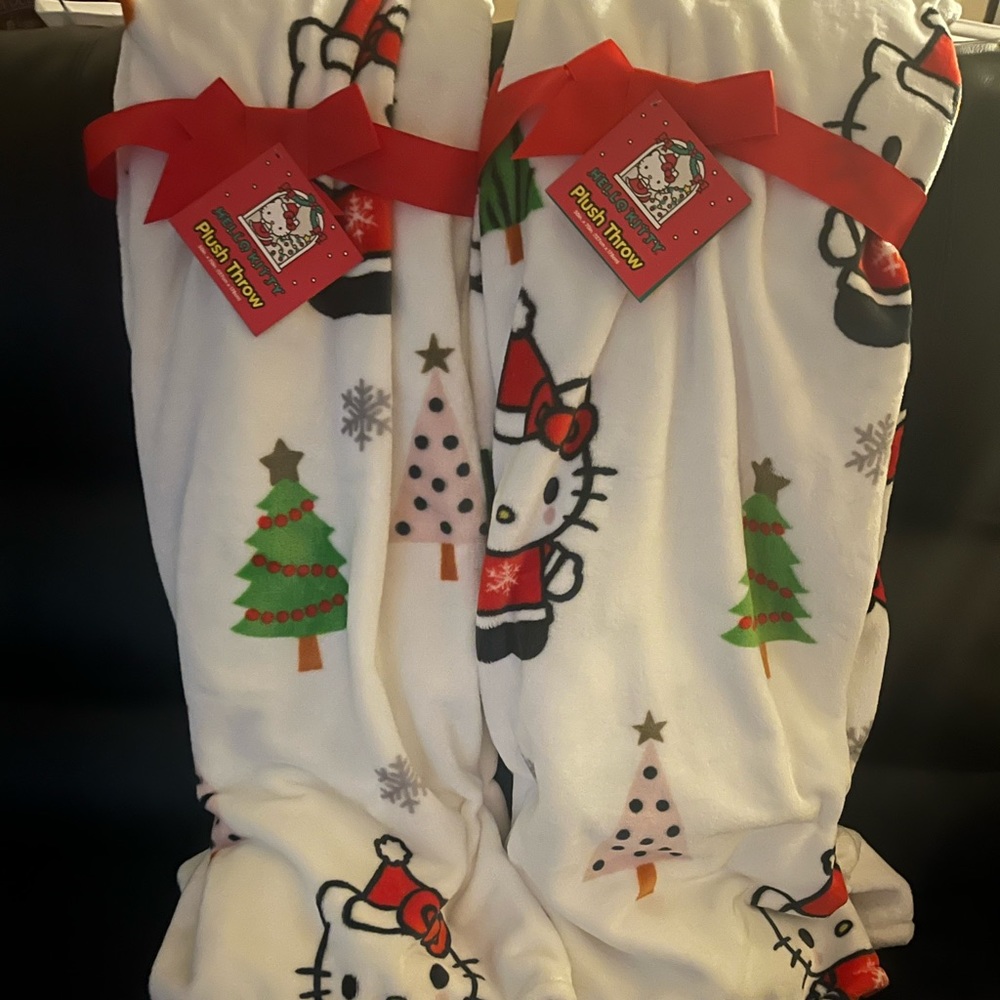 Hello Kitty Christmas Blanket